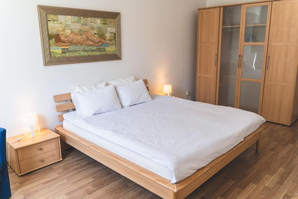 Old Town Apartment Next To Saint Peter'S Church Рига Екстер'єр фото