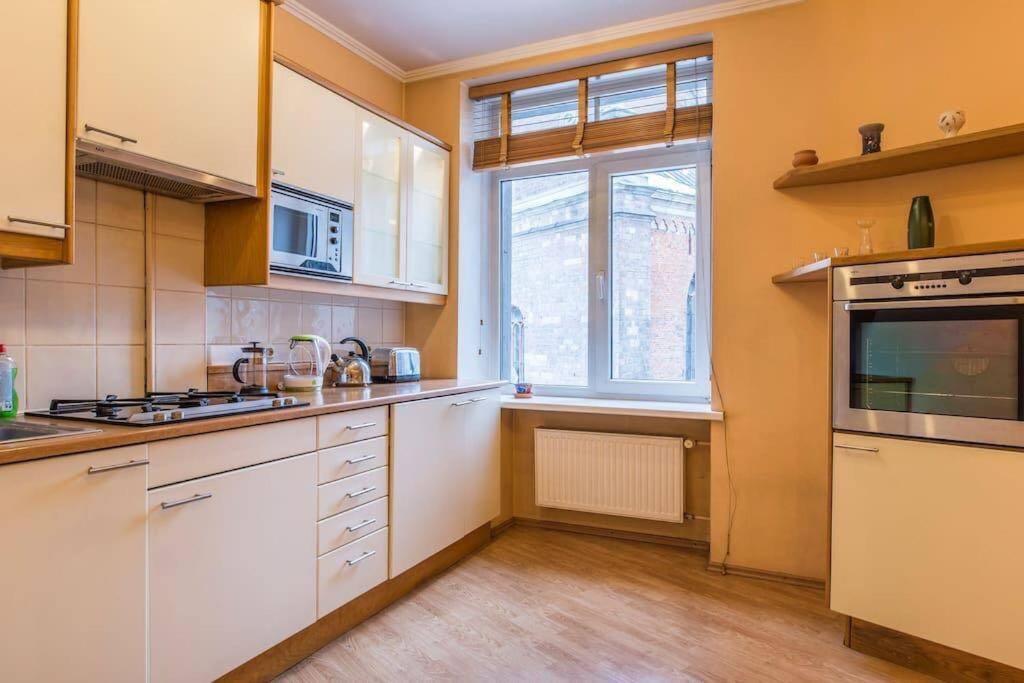 Old Town Apartment Next To Saint Peter'S Church Рига Екстер'єр фото
